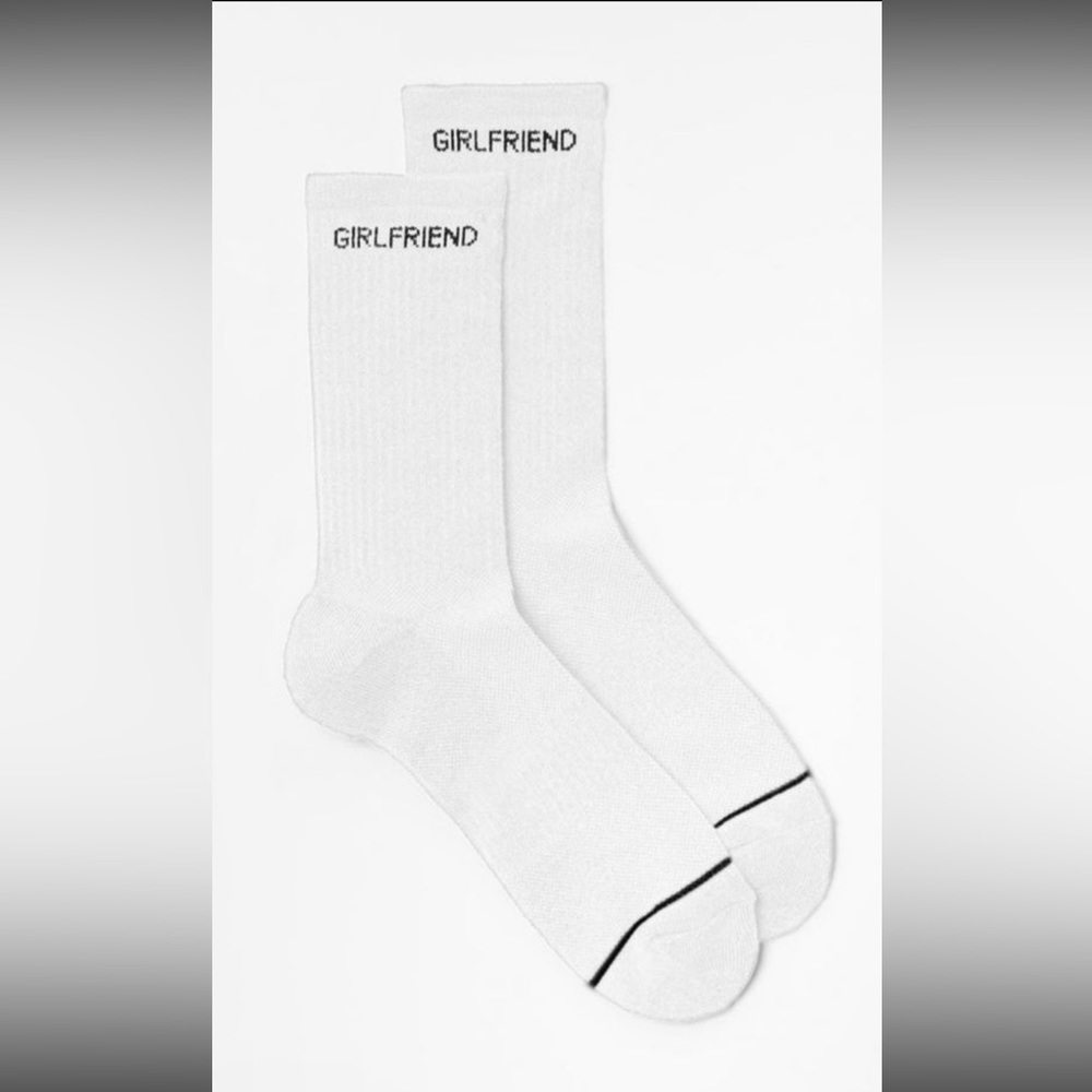 NWT White Girlfriend Crew Sock - size 3